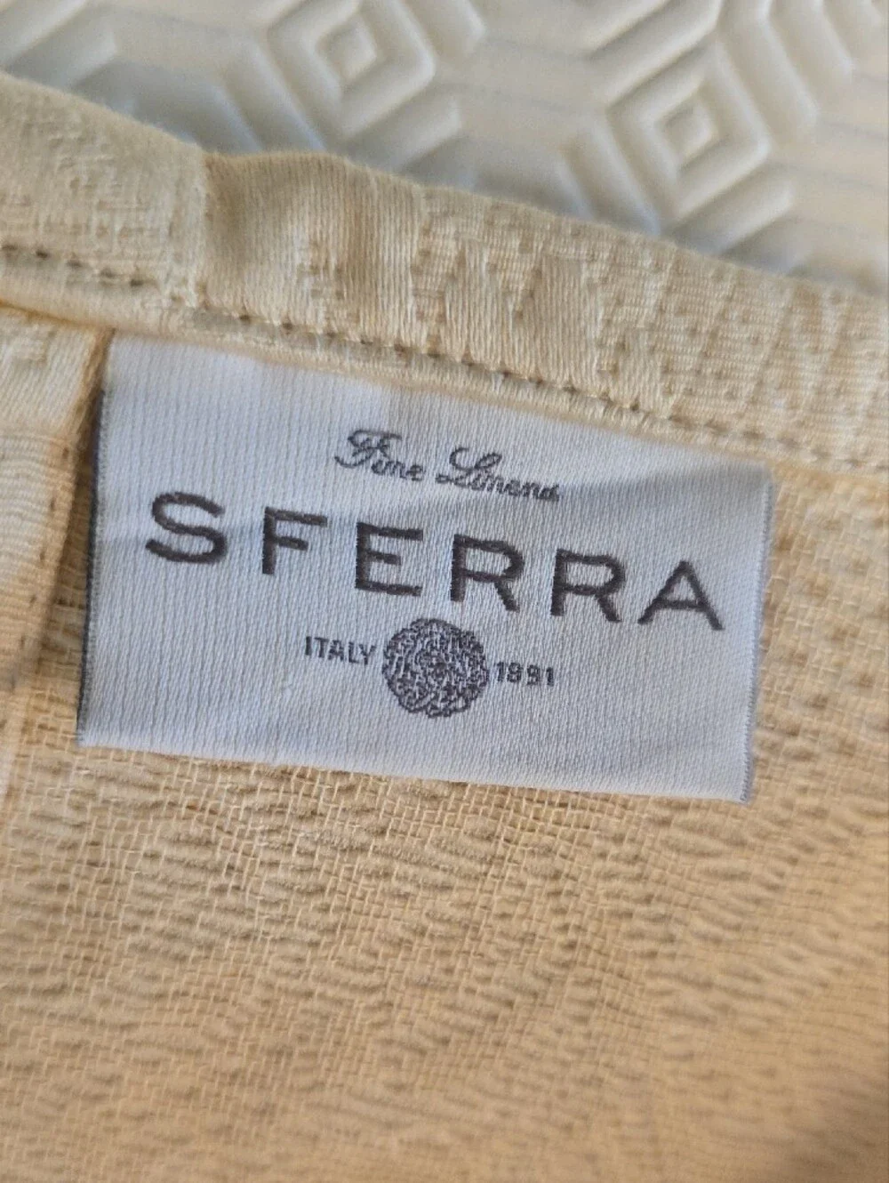 SFERRA Cream Floral Jacquard Coverlet With 2 King Shams